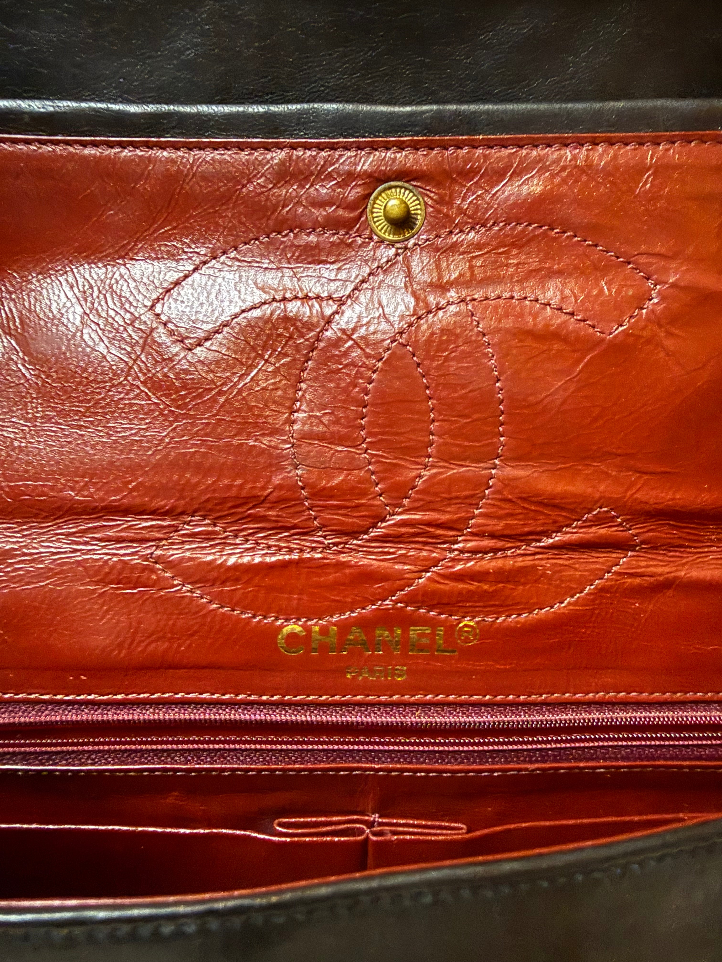 Chanel Matelasse Quilted Leather Chain Shoulder Bag With A Cc Turn Lock And A Red Leather Interior