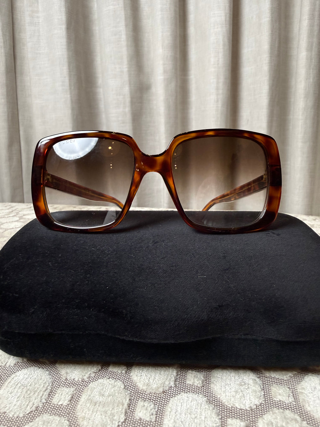 Gucci Gg0632S Sunglasses Tortoise Shell