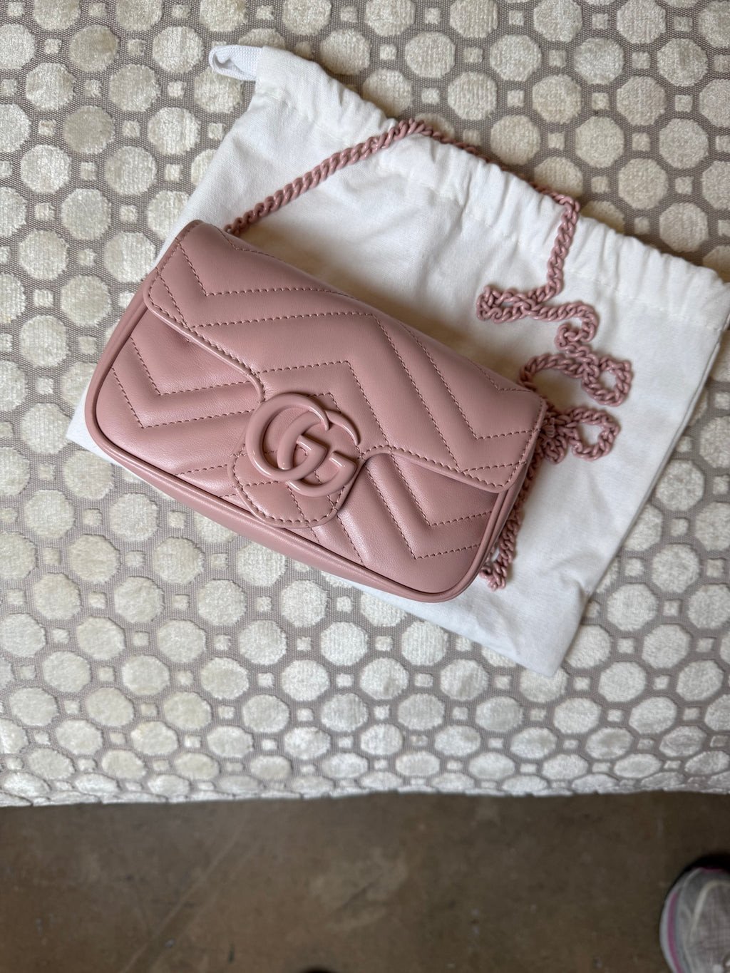Gucci Gg Marmont Matelasse Shoulder Bag In Light Pink Monochrome Leather