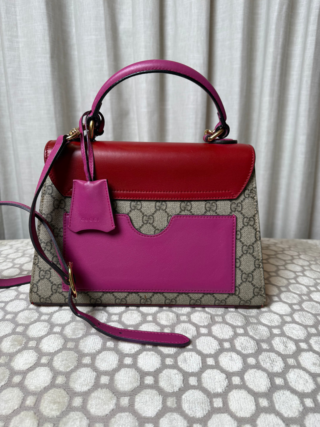 Gucci Gg Supreme Canvas And Leather Padlock Top Handle Bag In Beige Red And Pink Image